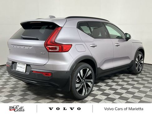 New 2026 Volvo XC40 B4 Plus w/ Climate Package image 8