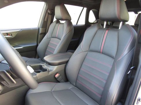 Certified 2025 Toyota RAV4 XSE w/ Premium Package AWD/4WD image 13