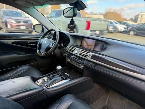 Used 2013 Lexus LS 460 LS 460 Sedan 4D image 19