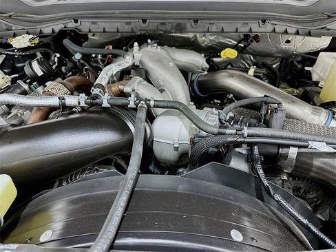 Used 2023 Ford F350 King Ranch w/ FX4 Off-Road Package image 31