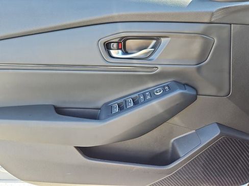 Used 2025 Honda Accord SE image 30