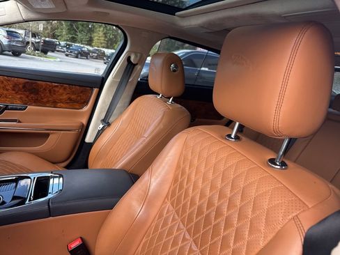 Used 2018 Jaguar XJ L Portfolio image 14