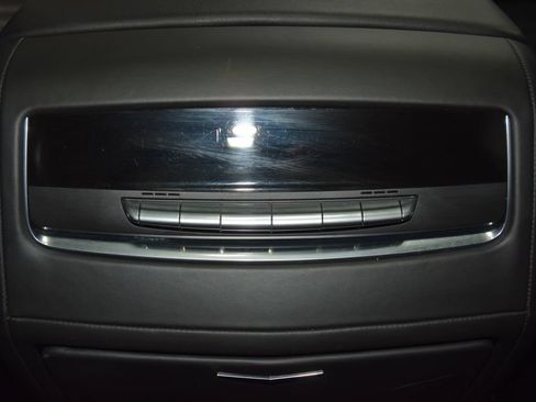 Used 2024 Cadillac Escalade ESV Premium Luxury Platinum AWD/4WD image 49