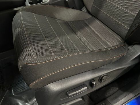 Used 2025 Honda CR-V Sport image 17