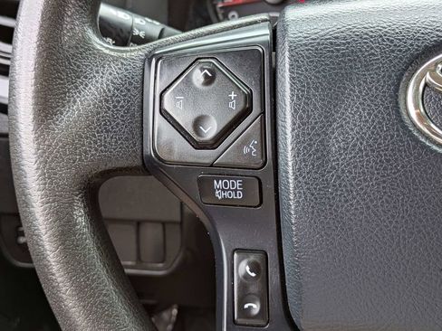 Used 2020 Toyota Tacoma SR w/ SR Convenience Package image 23