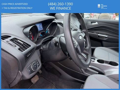 Used 2013 Ford Escape SE image 19