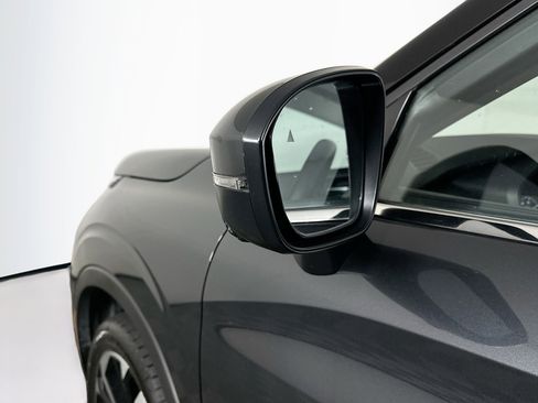 Used 2024 Mitsubishi Outlander SE image 16