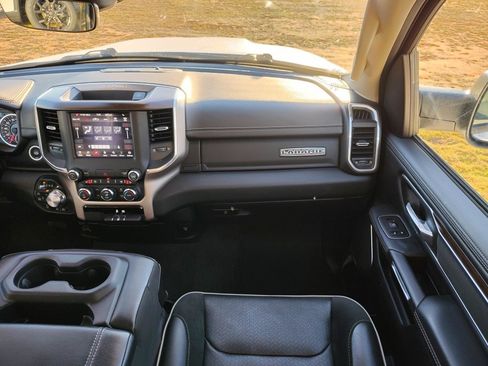 Used 2021 RAM 1500 Laramie w/ Off Road Group image 32