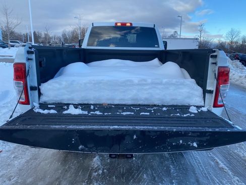 Used 2024 RAM 3500 Big Horn AWD/4WD image 8