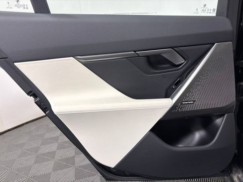 Certified 2026 BMW 530i RWD image 28