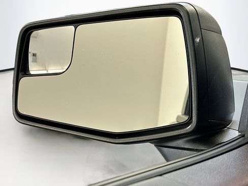 Used 2024 GMC Sierra 1500 Elevation image 16