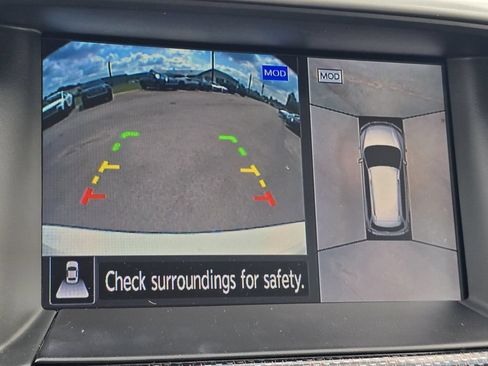Used 2019 Nissan Pathfinder SL AWD/4WD image 19