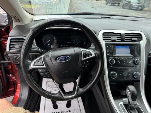 Used 2014 Ford Fusion SE w/ Equipment Group 201A FWD image 7