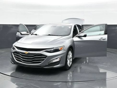 Used 2024 Chevrolet Malibu LT FWD image 47
