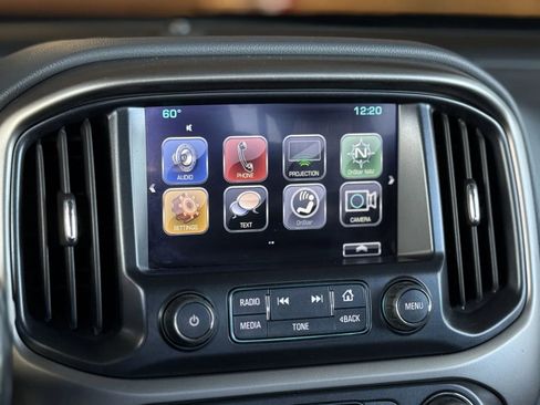 Used 2018 Chevrolet Colorado Z71 image 27