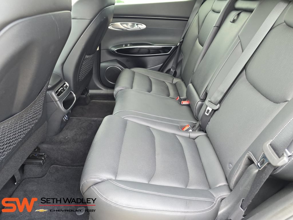 Used 2025 Genesis GV70 2.5T AWD/4WD image 14