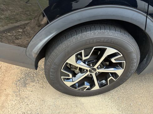 Used 2023 Kia Sportage EX FWD image 9