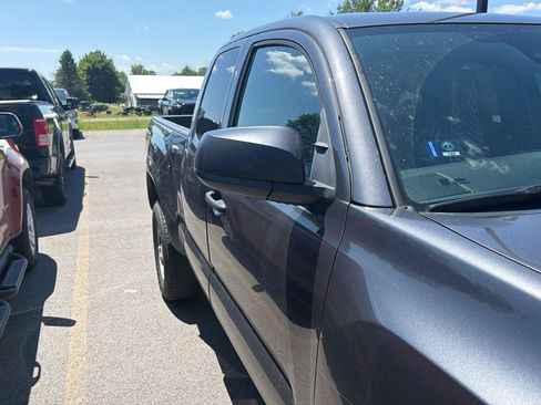 Used 2023 Toyota Tacoma SR AWD/4WD image 5