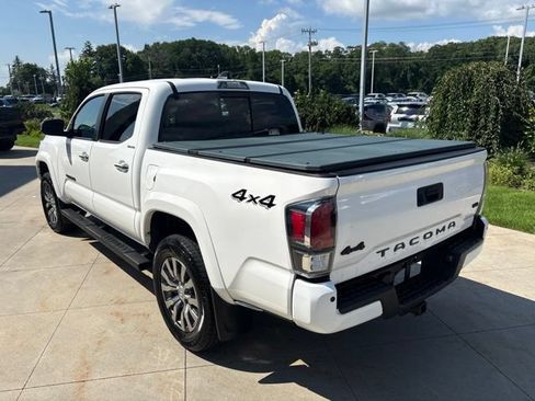Used 2021 Toyota Tacoma Limited AWD/4WD image 5