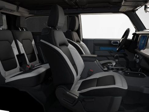 New 2025 Ford Bronco 2-Door w/ Sasquatch Package image 31