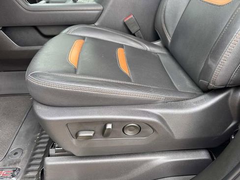 Used 2025 GMC Sierra 2500 AT4 w/ AT4 Premium Plus Package image 22