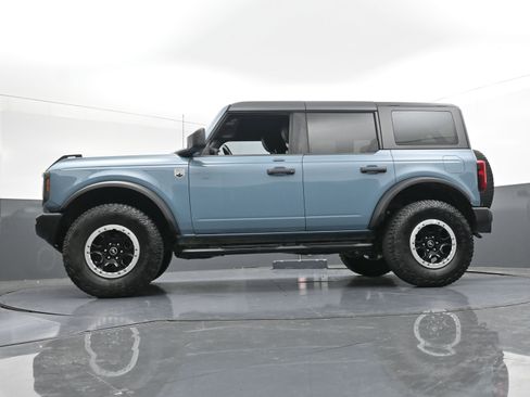 Used 2023 Ford Bronco Big Bend w/ Sasquatch Package AWD/4WD image 27
