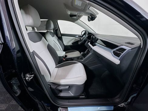 New 2026 Volkswagen Taos SE FWD image 22