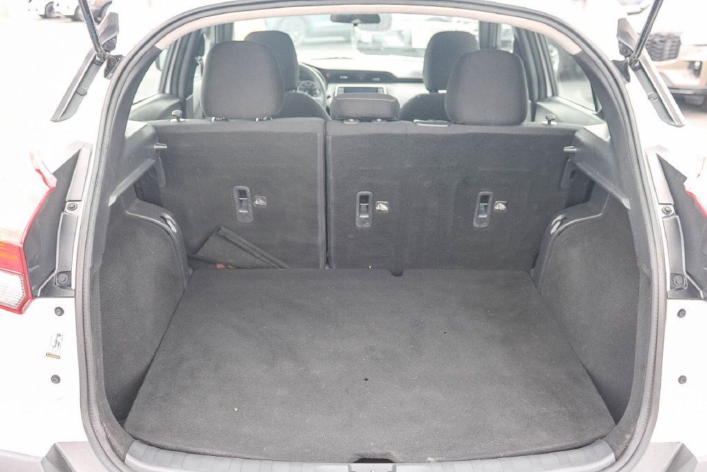 Used 2019 Nissan Kicks SV w/ Exterior Package FWD image 29