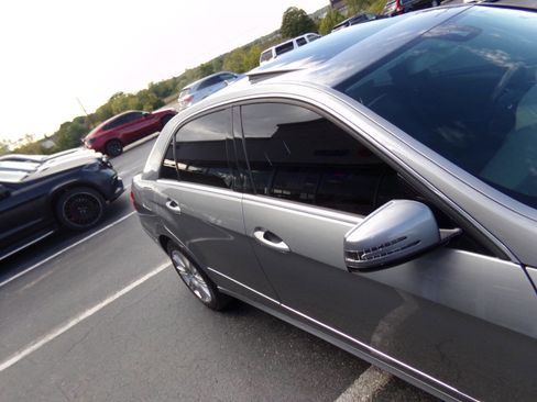Used 2012 Mercedes-Benz E 350 4MATIC Sedan image 42