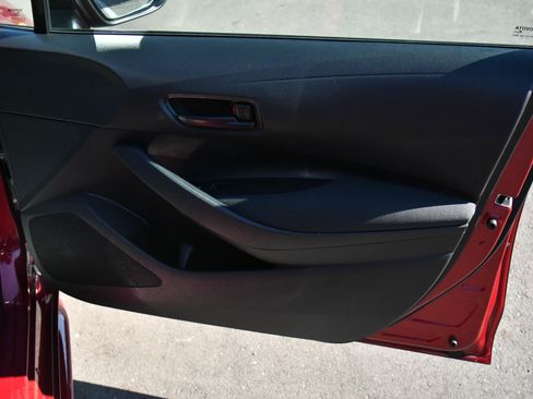 Used 2024 Toyota Corolla LE image 40