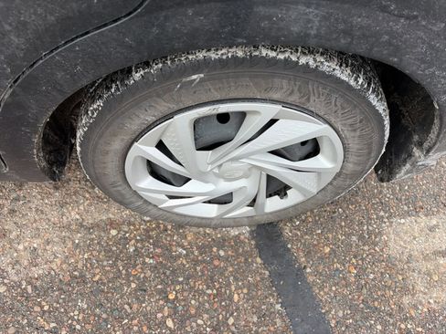 Used 2024 Subaru Impreza 2.0i image 8