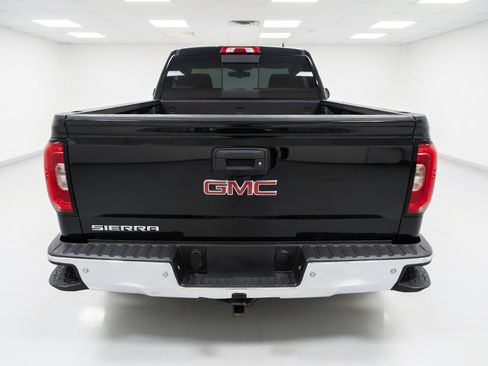 Used 2018 GMC Sierra 1500 SLT AWD/4WD image 5