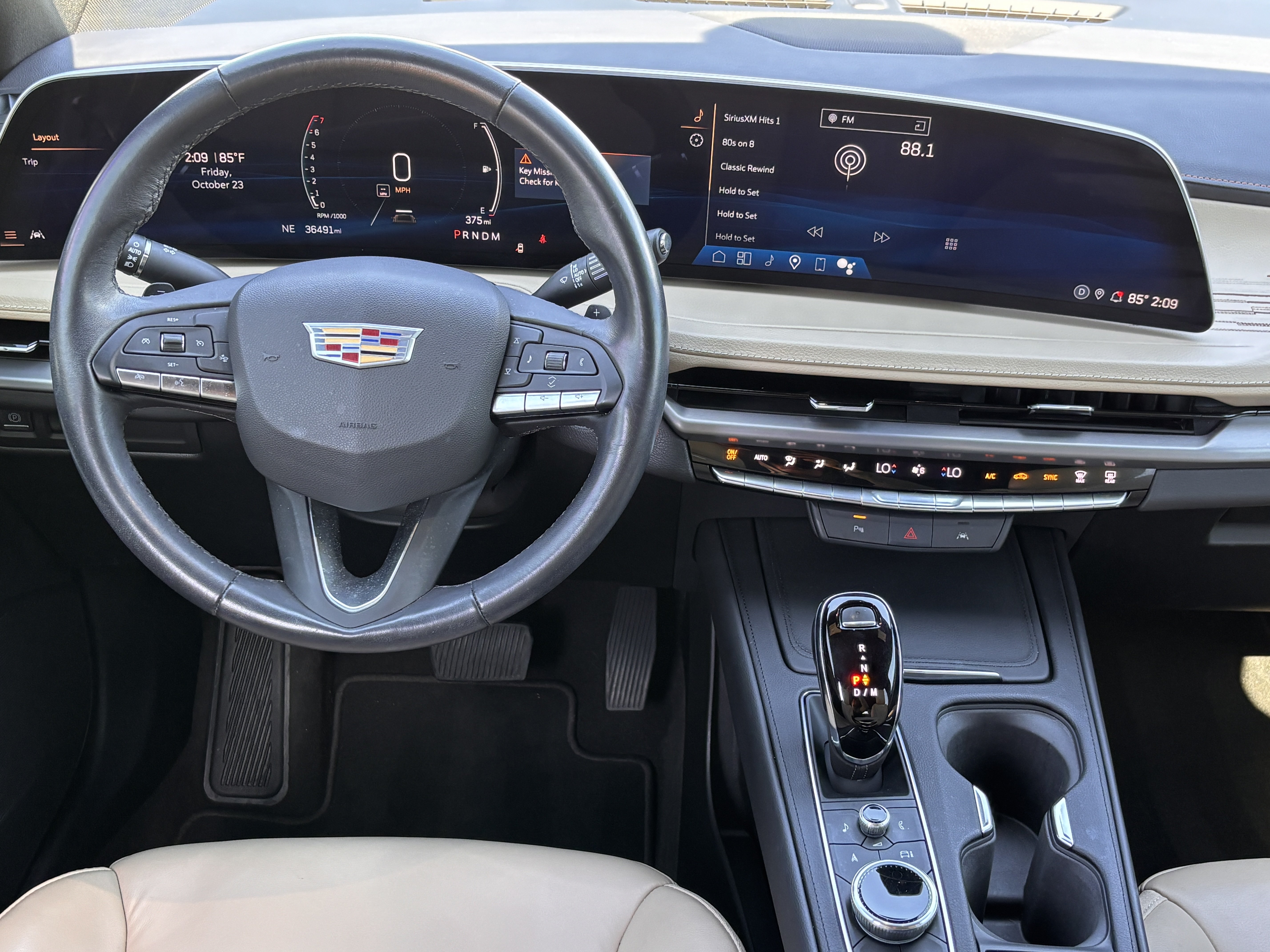 Used 2024 Cadillac XT4 Premium Luxury FWD image 18