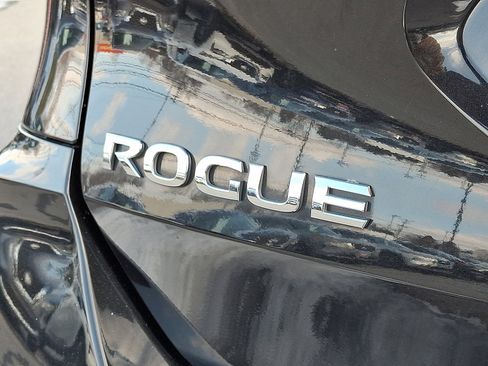 Used 2019 Nissan Rogue S w/ Special Edition Package image 30