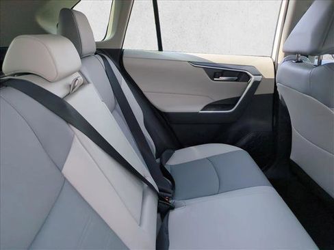 Certified 2025 Toyota RAV4 XLE Premium FWD image 20