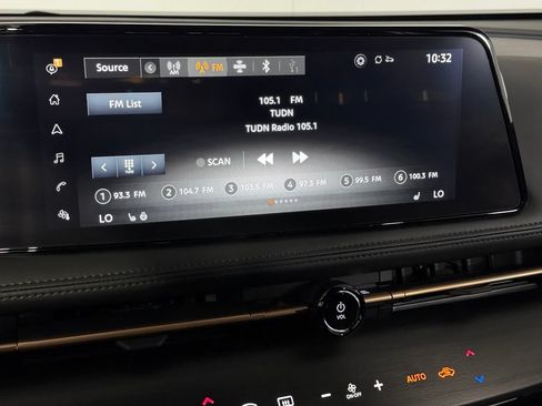Used 2024 Nissan Ariya AWD image 18