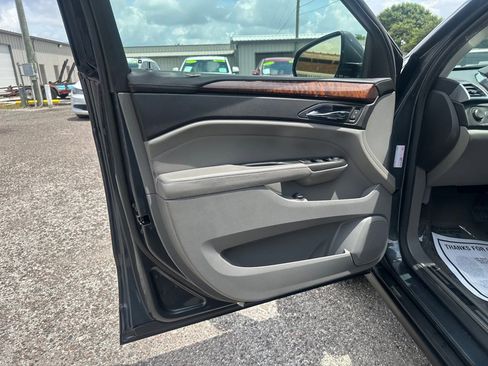 Used 2012 Cadillac SRX Luxury FWD image 11