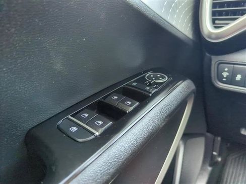 Used 2024 Kia Soul LX w/ Option Group 015 FWD image 26