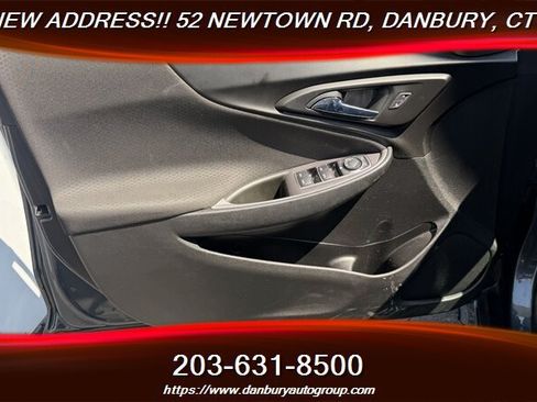 Used 2019 Chevrolet Malibu RS FWD image 11