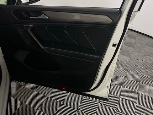 Used 2024 Volkswagen Tiguan Wolfsburg Edition image 34