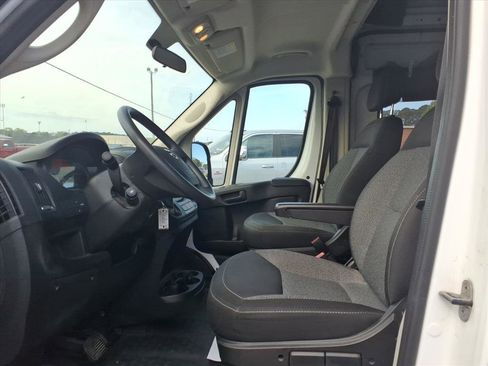 Used 2018 RAM ProMaster 2500 FWD image 8