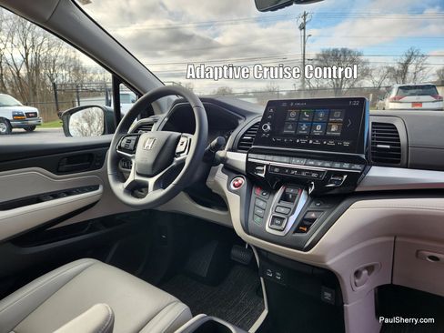 Used 2025 Honda Odyssey EX-L image 2