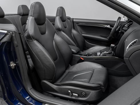 Used 2013 Audi RS 5 Cabriolet image 21