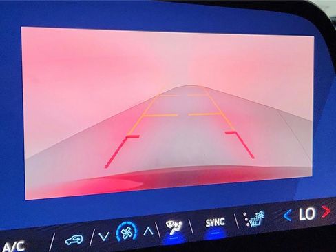 Used 2026 Chevrolet Traverse Z71 AWD/4WD image 39