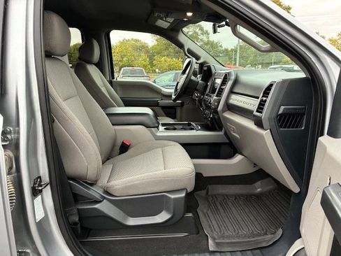 Used 2022 Ford F350 XLT w/ XLT Premium Package image 16