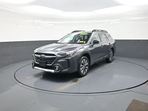 Used 2025 Subaru Outback Limited image 7