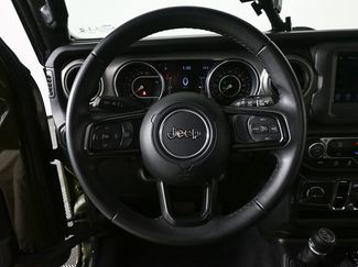 Used 2022 Jeep Wrangler Unlimited Sport AWD/4WD video 2