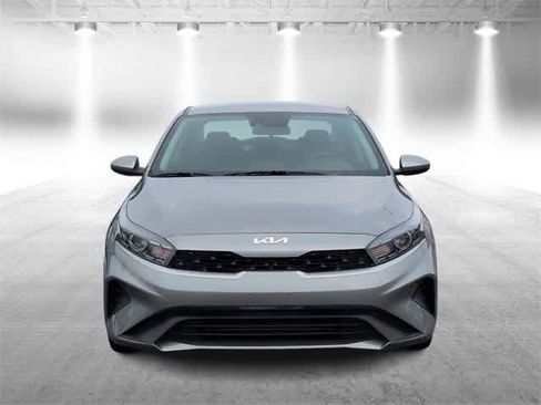 Used 2024 Kia Forte LXS image 3