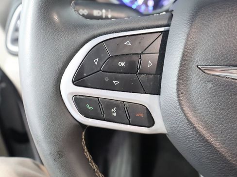 Used 2023 Chrysler Voyager LX FWD image 34