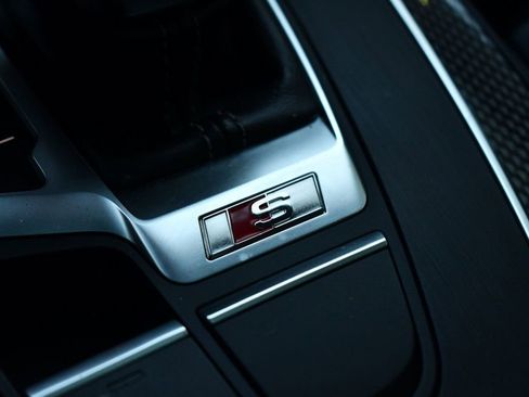 Used 2018 Audi SQ5 Premium Plus w/ S Sport Package image 40